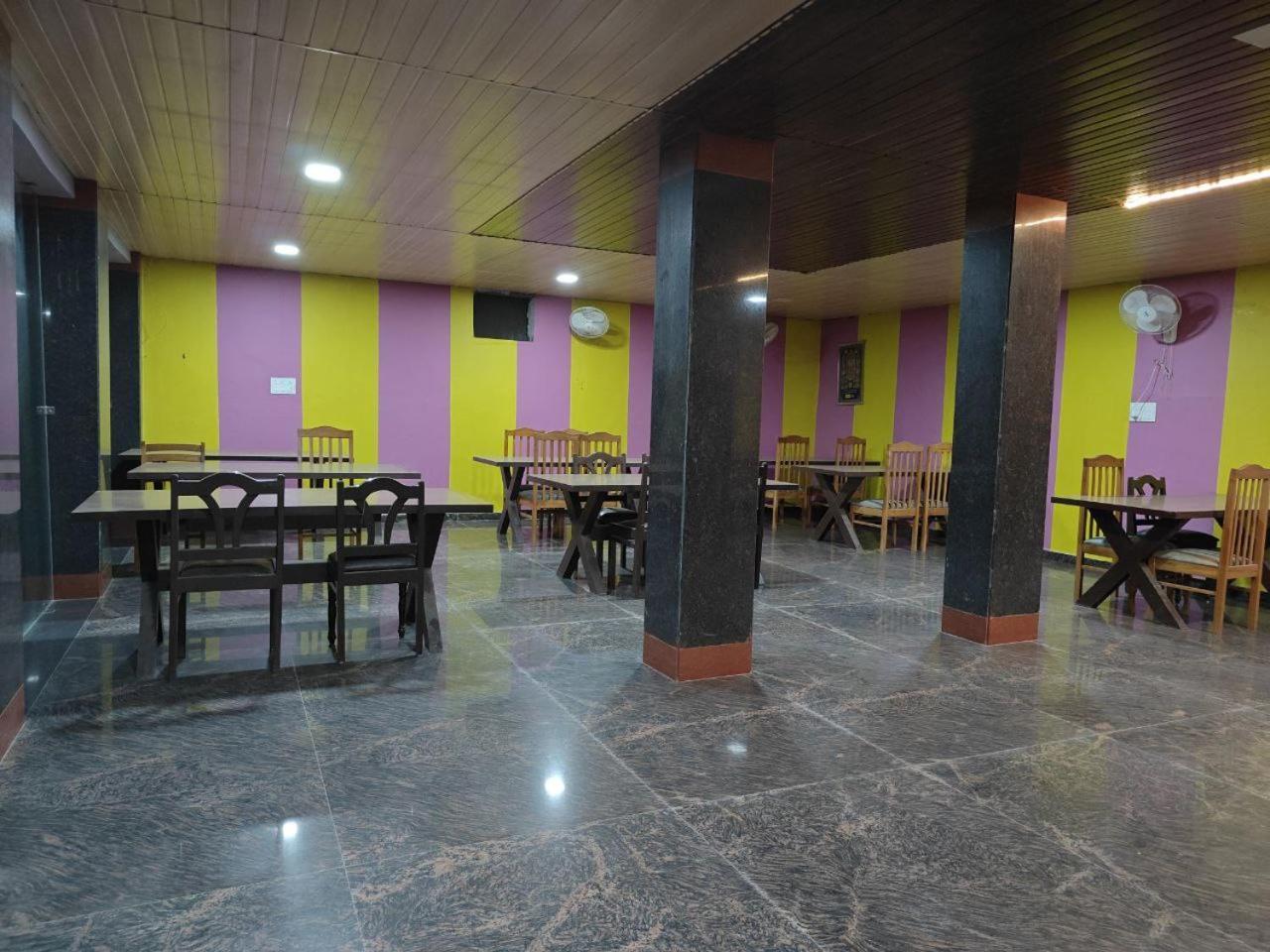 Hotel Shyam Sarover And Restaurant Ringas エクステリア 写真