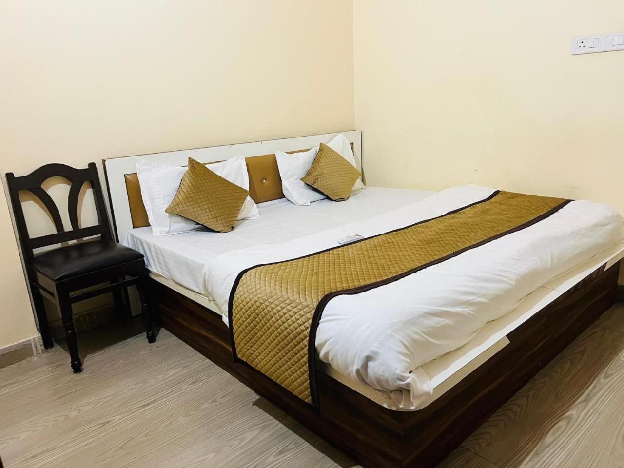 Hotel Shyam Sarover And Restaurant Ringas エクステリア 写真